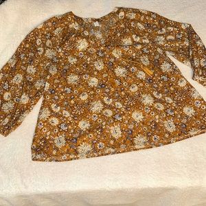 Women’s Old Navy floral top